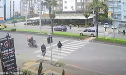 Mersin’de Yaya Geçidinde Korku! Motokurye Küçük Kıza Çarptı