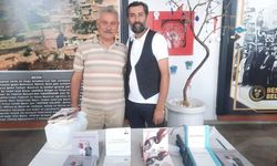 Murat Kayış Besni Eğitim Bayramı'nda kitaplarını okurları için imzaladı