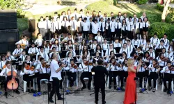 Antalya Muratpaşa, genç seslerini arıyor