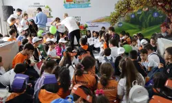 Kocaeli Kitap Fuarı'nda öğrencilerin kitap heyecanı