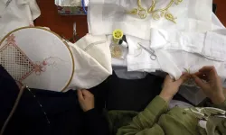 Sakarya'da SAMEK kursiyerleri öğrenerek üretiyor