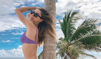 Şeyma Subaşı, lüks tekneden bikinili pozlarını paylaştı