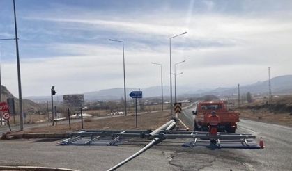 Tuzluca’da rüzgar etkili oluyor