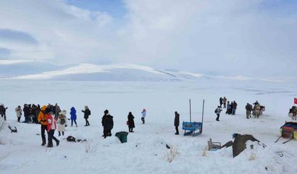 Kars yerli ve yabancı turistlerin uğrak yeri oldu