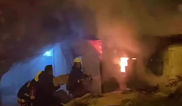 Mut’ta Ambar Yangını Paniğe Neden Oldu