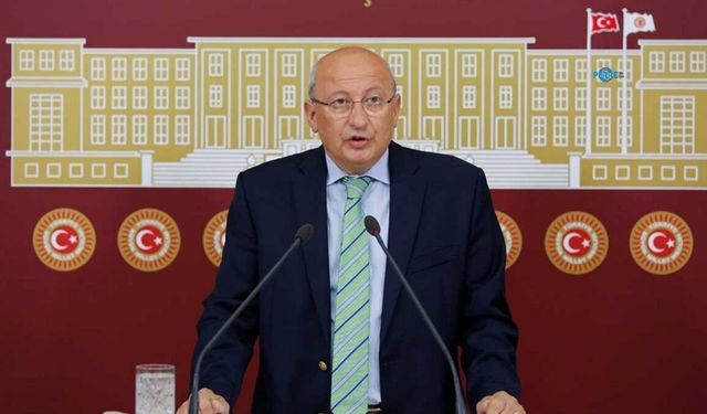 Çakırözer'in basın özgürlüğü raporu: Eylülde 50 kez hakim karşısına çıkan gazeteciler, 1350 erişim engeli
