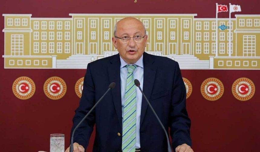 Çakırözer'in basın özgürlüğü raporu: Eylülde 50 kez hakim karşısına çıkan gazeteciler, 1350 erişim engeli