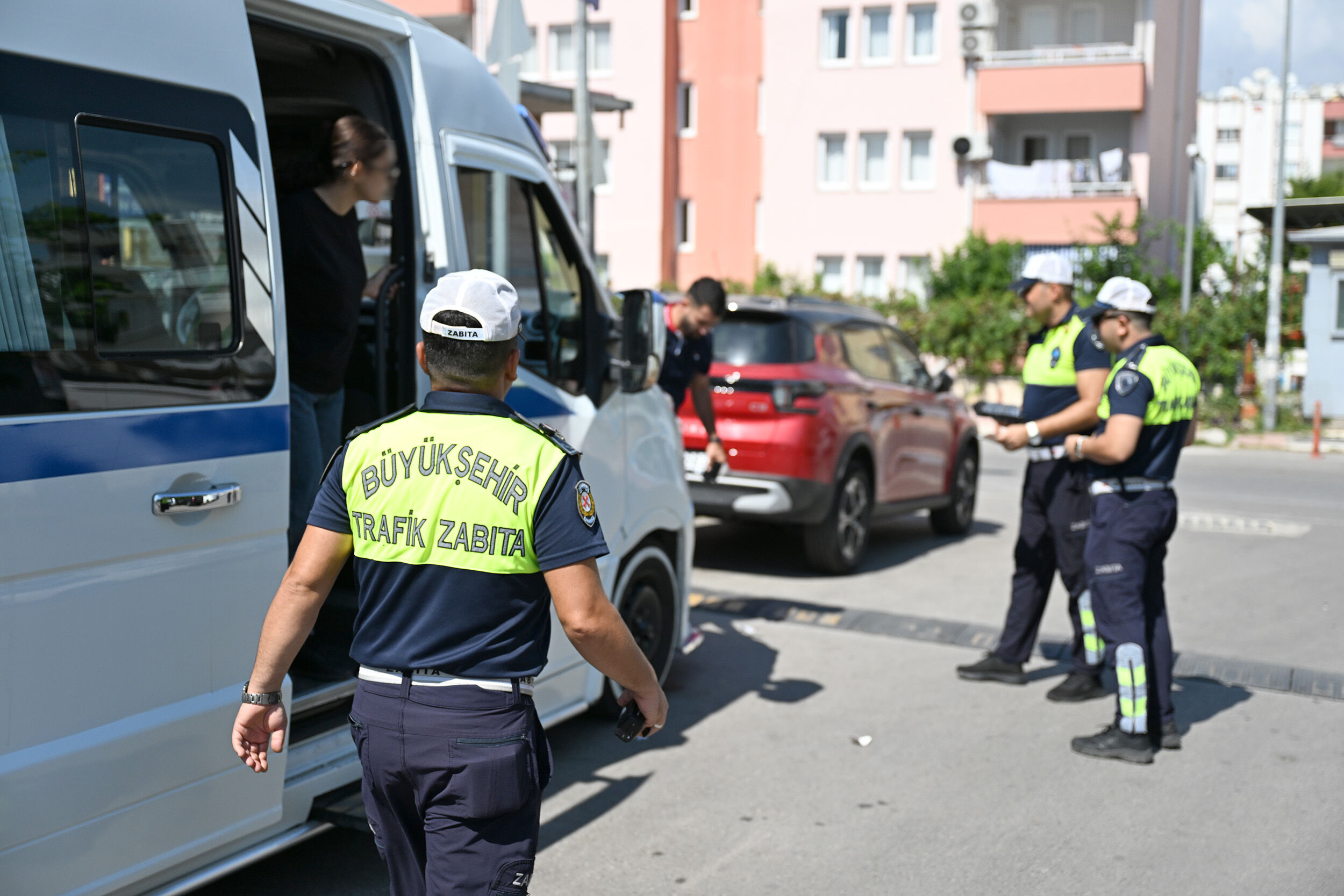 Mersin’de okul servislerine sıkı denetim: Öğrencilerin güvenliği kontrol altında